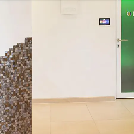 Schwitzer's Am Park 4*