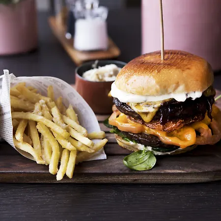 Schwitzer's Am Park Hotel 4*