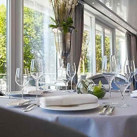 Hotel Schwitzer's Am Park 4*